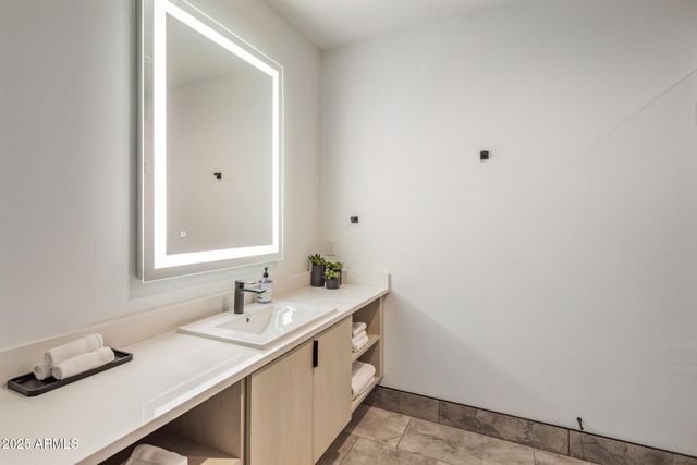 10299 E White Feather Lane, Scottsdale, AZ 85262