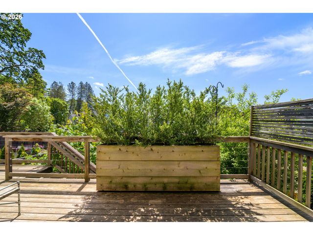 1656 18TH Ave, Forest Grove, OR 97116