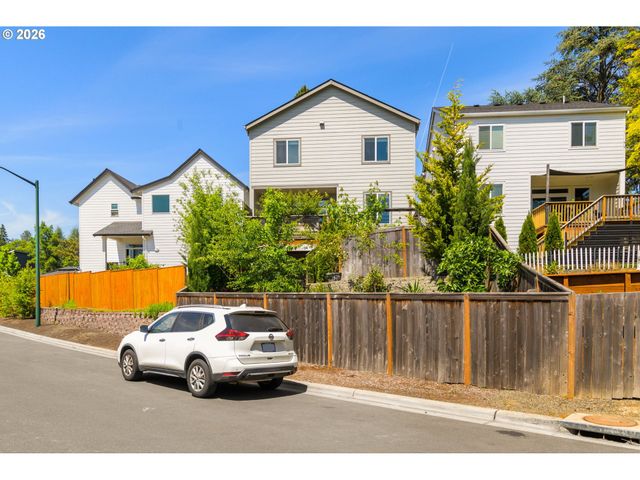 1656 18TH Ave, Forest Grove, OR 97116