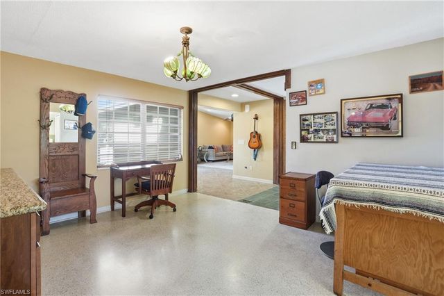 5541 Winkler RD, Fort Myers, FL 33919