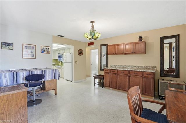 5541 Winkler RD, Fort Myers, FL 33919