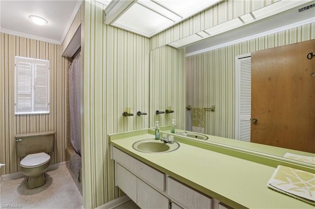 5541 Winkler RD, Fort Myers, FL 33919