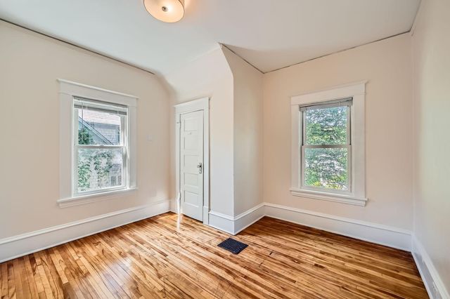 3014 Humboldt Avenue N, Minneapolis, MN 55411