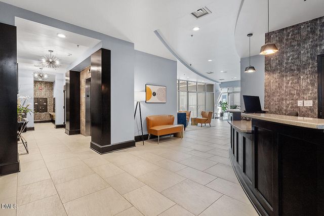 222 Glenwood Avenue 218, Raleigh, NC 27603