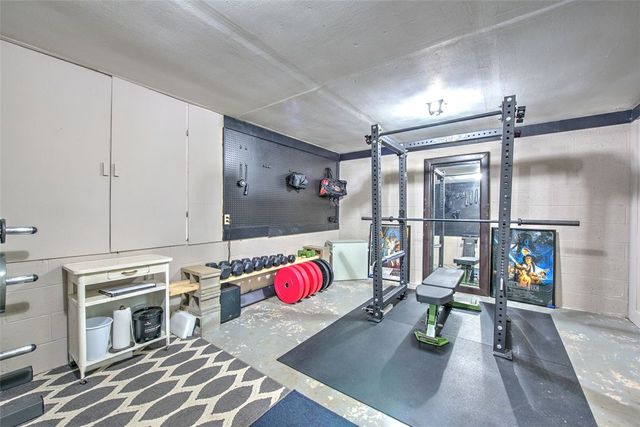 47 London Drive, Bella Vista, AR 72715