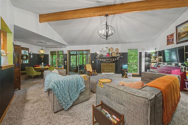 47 London Drive, Bella Vista, AR 72715
