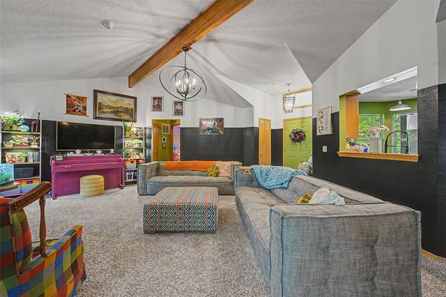 47 London Drive, Bella Vista, AR 72715