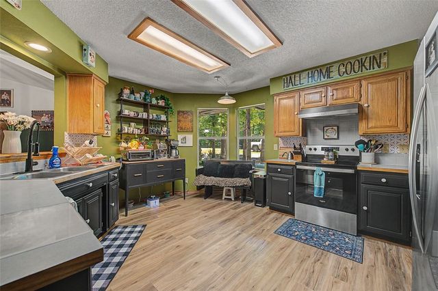 47 London Drive, Bella Vista, AR 72715