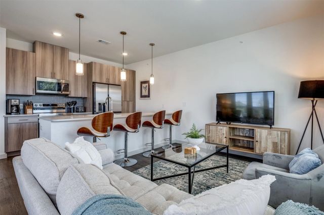 10030 Garland Road 1401, Dallas, TX 75218