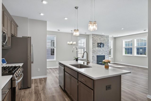 1337 100th Avenue NW, Coon Rapids, MN 55433