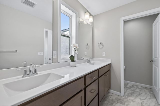 1337 100th Avenue NW, Coon Rapids, MN 55433