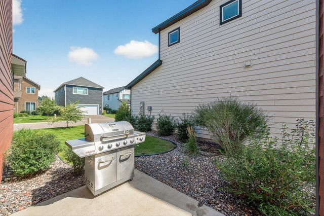 1337 100th Avenue NW, Coon Rapids, MN 55433