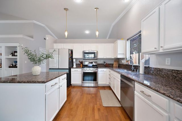 3878 Stemmler Dr, Sacramento, CA 95834