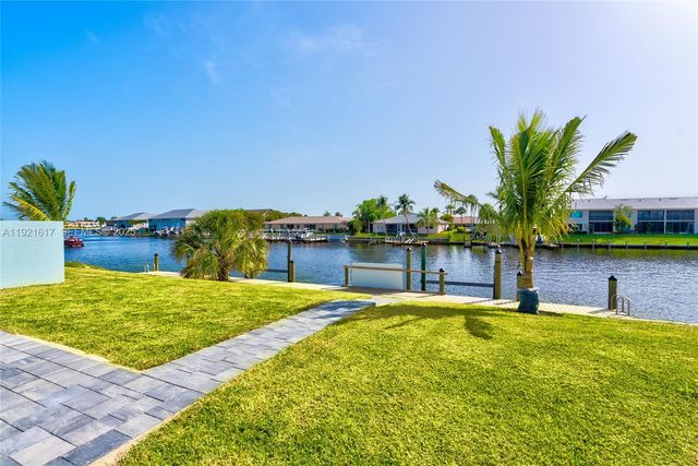 3802 SE 12th Ave., Cape Coral, FL 33904