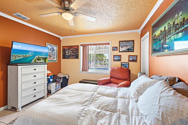 1005 Mohawk Street, Jupiter, FL 33458