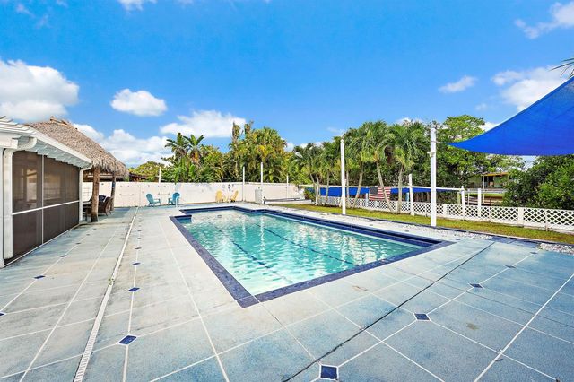 1005 Mohawk Street, Jupiter, FL 33458