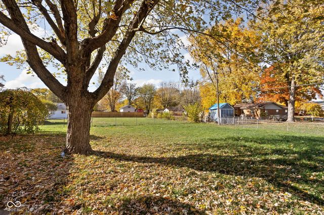 6904 W Lockerbie Drive, Indianapolis, IN 46214