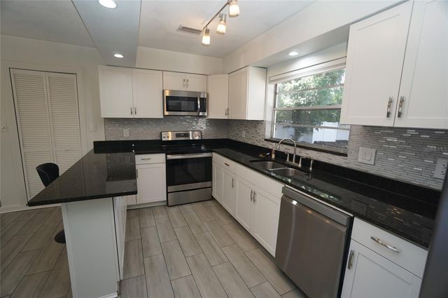 3916 W NORTH A STREET, Tampa, FL 33609