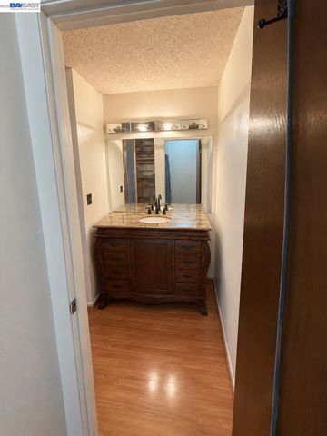 1066 N Capitol Ave, San Jose, CA 95133