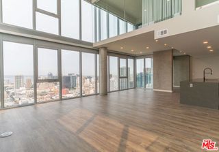 601 Eleventh PH 3301, San Diego, CA 92101