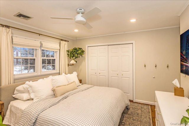 79 N Cedar Street, Massapequa, NY 11758