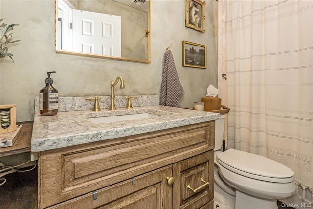 79 N Cedar Street, Massapequa, NY 11758