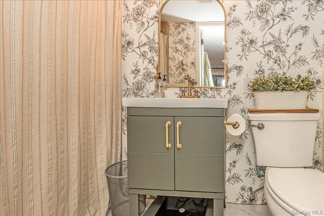 79 N Cedar Street, Massapequa, NY 11758