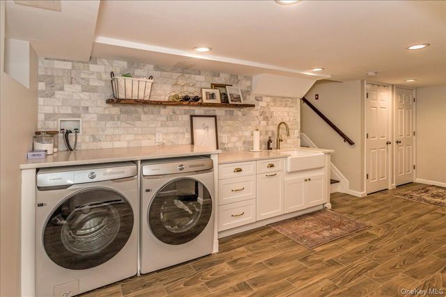 79 N Cedar Street, Massapequa, NY 11758