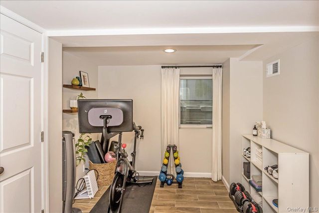 79 N Cedar Street, Massapequa, NY 11758