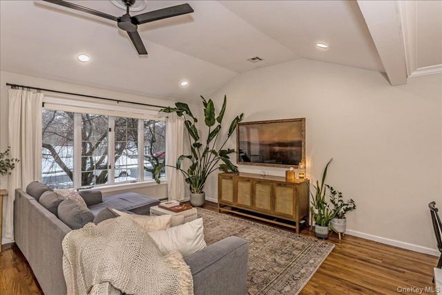 79 N Cedar Street, Massapequa, NY 11758