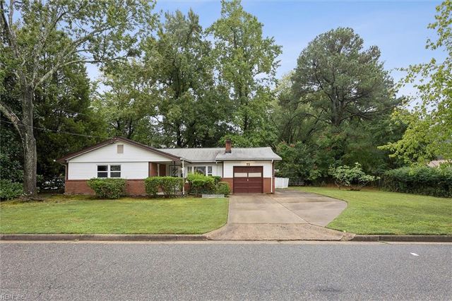 73 Stanley DR, Newport News, VA 23608