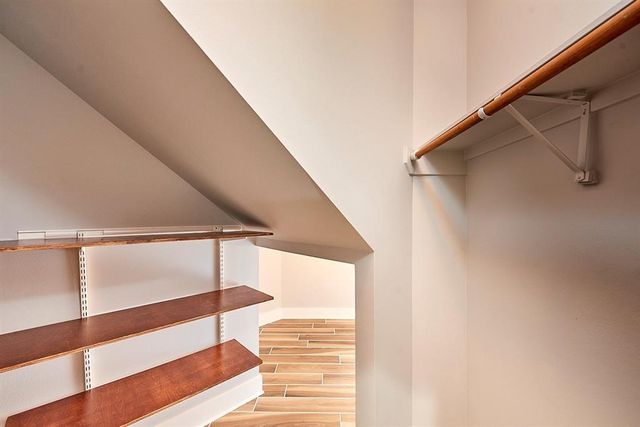 3570 Link Valley Drive, Houston, TX 77025