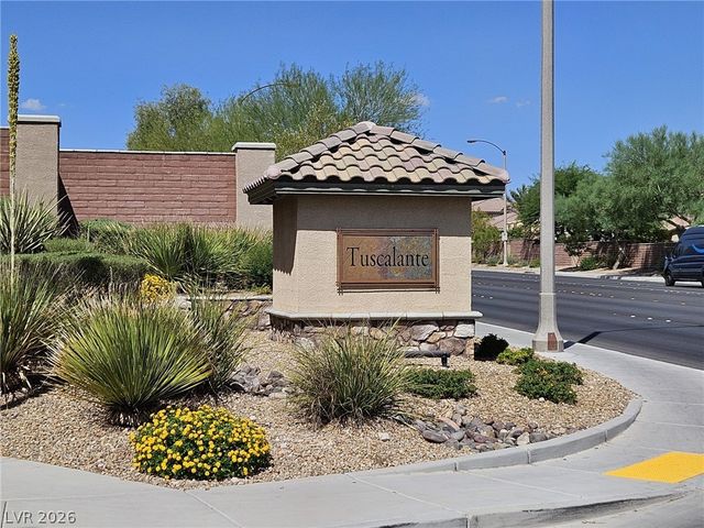 7445 Calzado Drive, Las Vegas, NV 89178