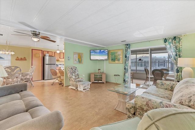 24 S EASTER ISLAND CIRCLE, Englewood, FL 34223