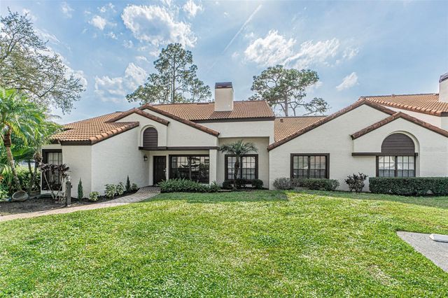 5427 VILLA D'ESTE COURT, Wesley Chapel, FL 33543