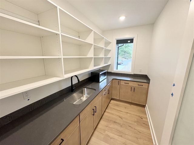 9197 Alaska Avenue, Caledonia, MI 49316