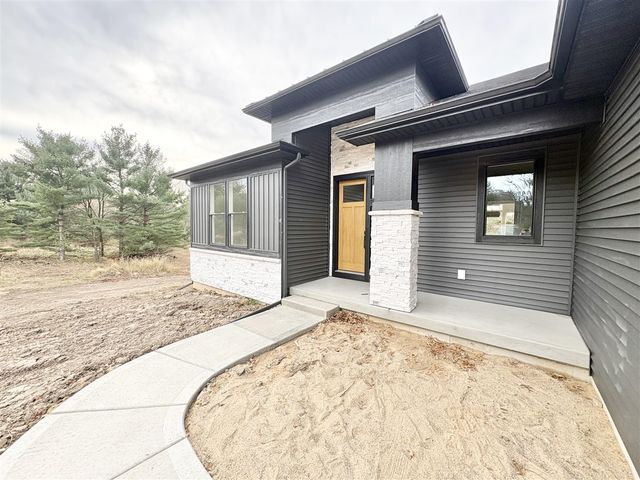 9197 Alaska Avenue, Caledonia, MI 49316