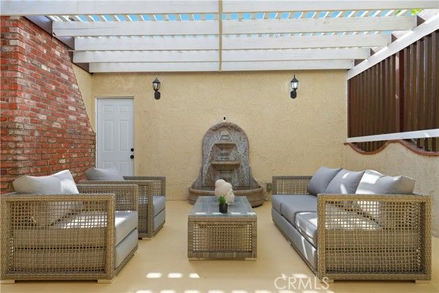 3408 Troy, Los Angeles, CA 90068