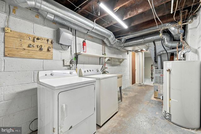 1030 AGNEW DR, Drexel Hill, PA 19026
