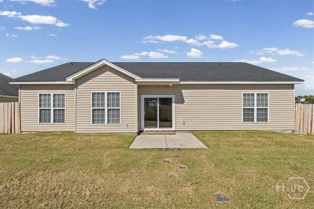Image 20 of property listing at 103 Cumberland Way, Savannah, GA 31407