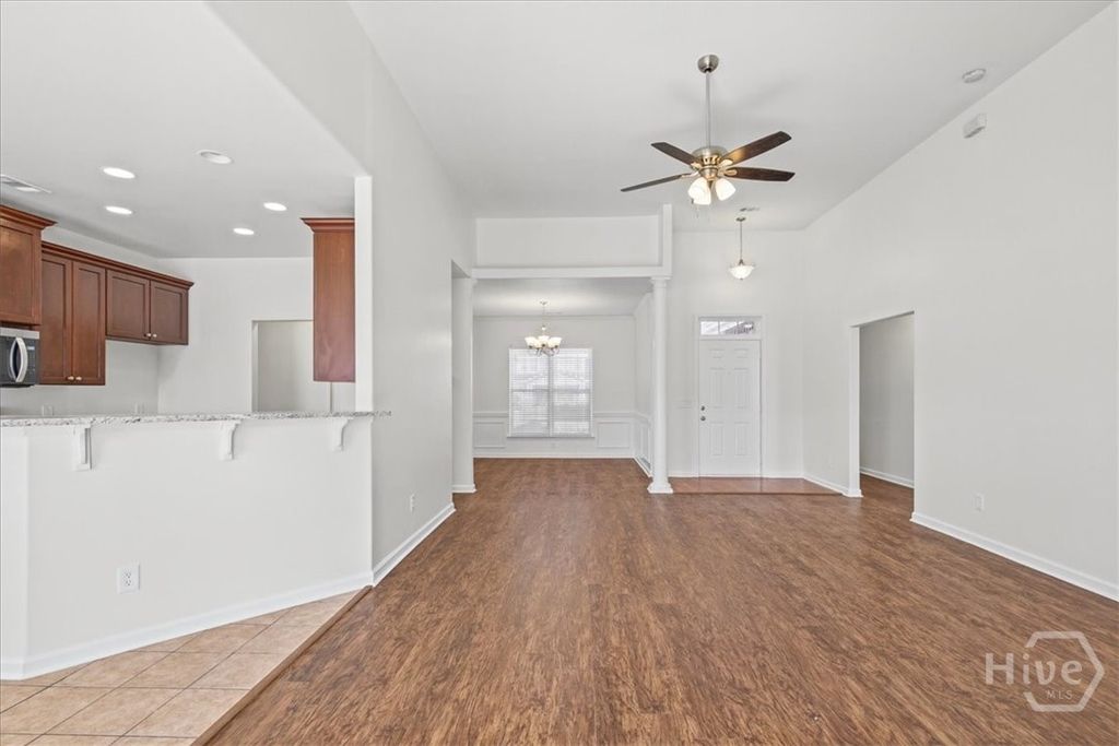 Image 4 of property listing at 103 Cumberland Way, Savannah, GA 31407