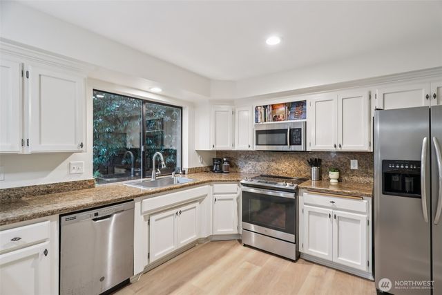 1018 4th Avenue S, Edmonds, WA 98020