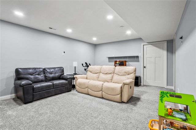 2706 Executive Drive, Troy, OH 45373