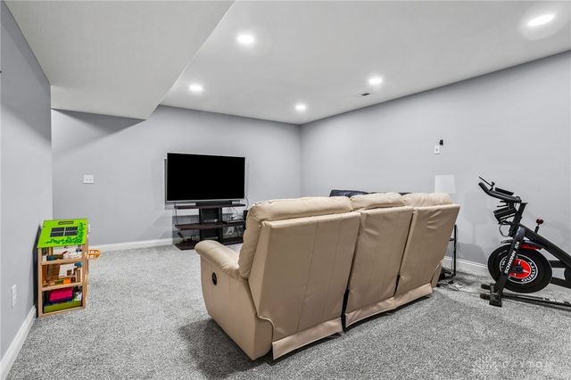 2706 Executive Drive, Troy, OH 45373