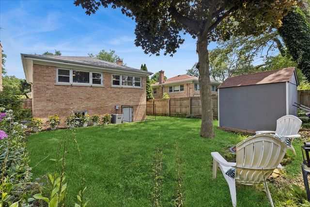 552 Burton Avenue, Highland Park, IL 60035