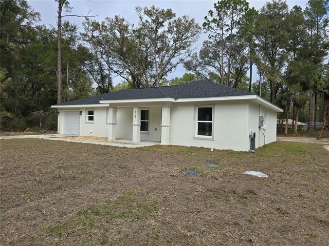 131 FISHER ROAD, Ocklawaha, FL 32179