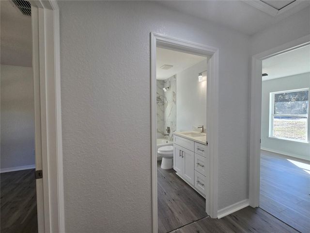 131 FISHER ROAD, Ocklawaha, FL 32179