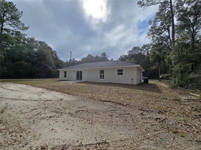 131 FISHER ROAD, Ocklawaha, FL 32179