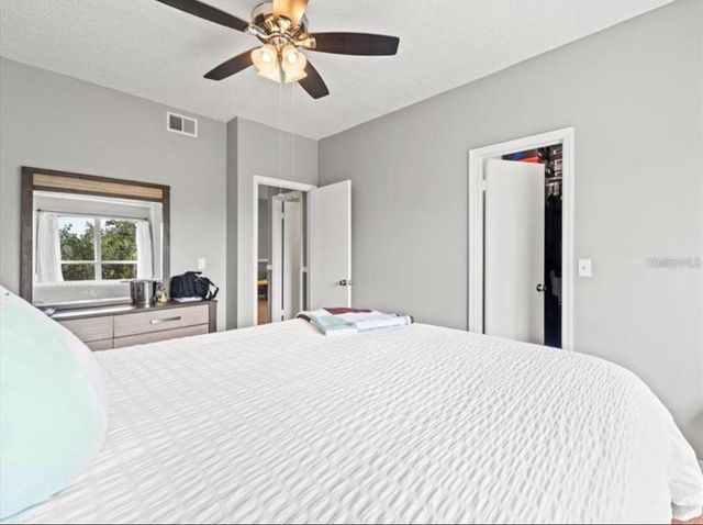 4115 CHATHAM OAK COURT 222, Tampa, FL 33624