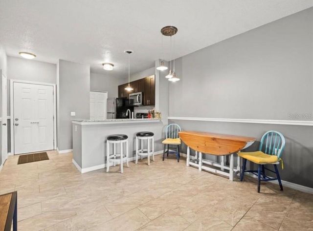 4115 CHATHAM OAK COURT 222, Tampa, FL 33624